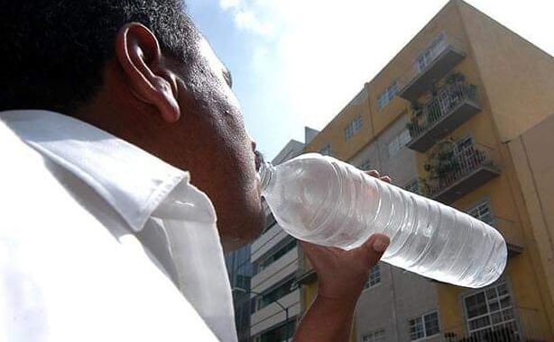 Recomienda IMSS Morelos adecuada hidratación ante golpe de calor